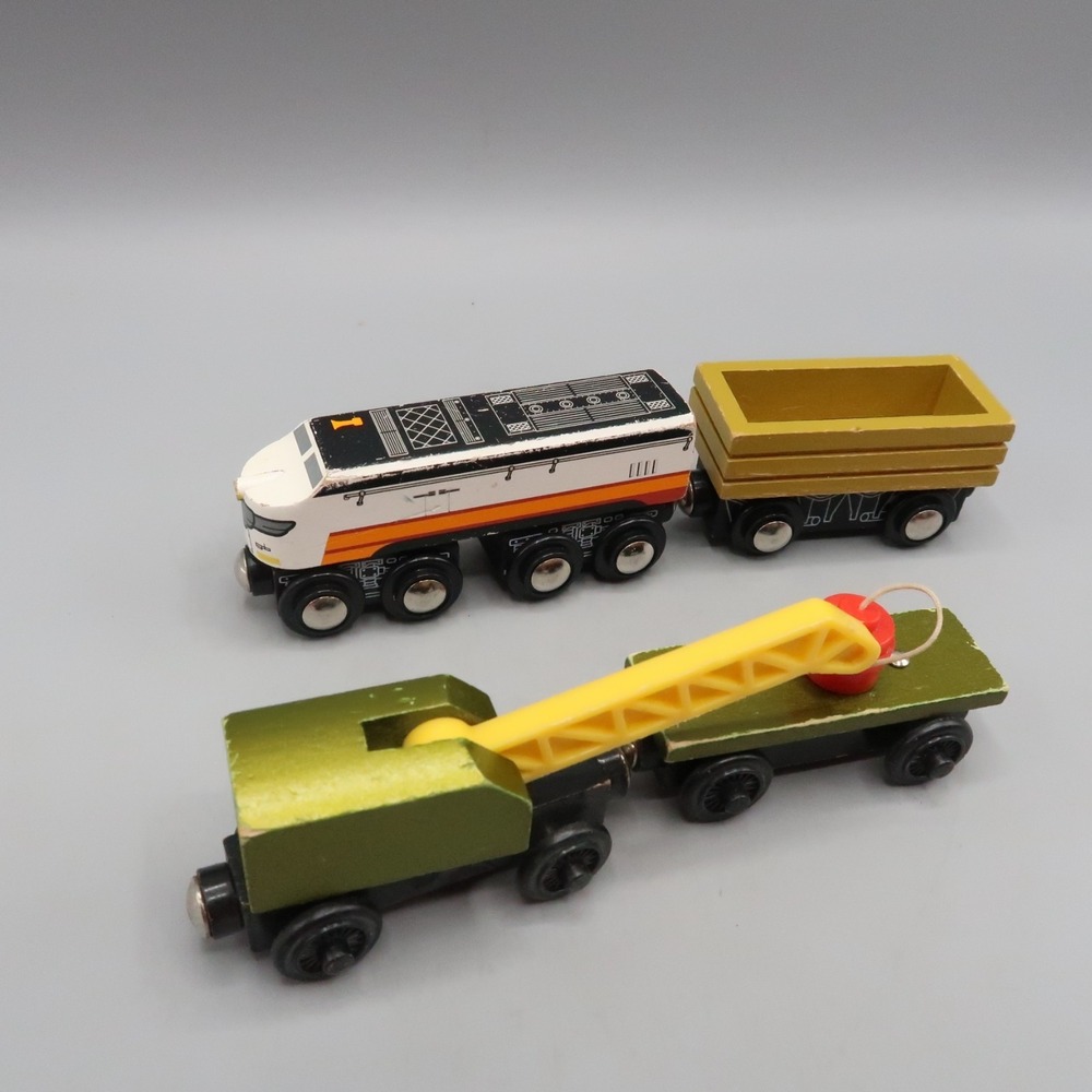 Vintage Breakdown Train & Flatbed Thomas Wooden Railway Trains Toy Lot